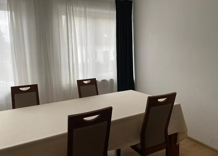 Ferienwohnung Feucht Eg Naturnah Parkplatz Wlan